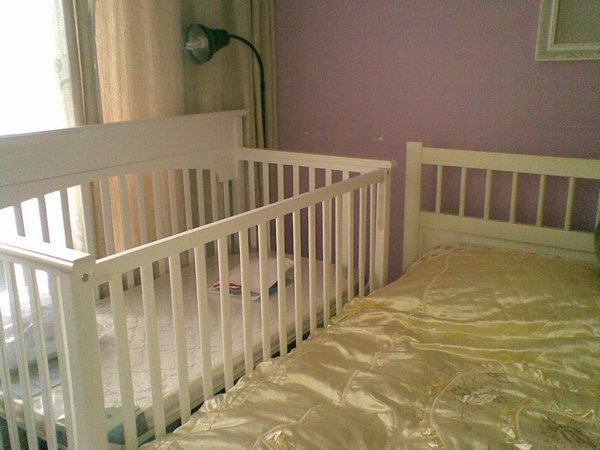 急吼吼给三月出生的宝宝买小床喽 选定了Grac