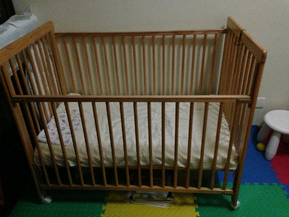 芙儿优婴儿床+床垫500转,送芙儿优婴儿护栏 -